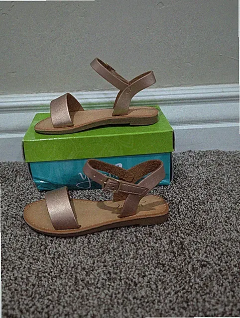 Size 9.5 Toddler Y-Not Big Boss 5-10 Rose Gold Strappy Sandals with Buckle